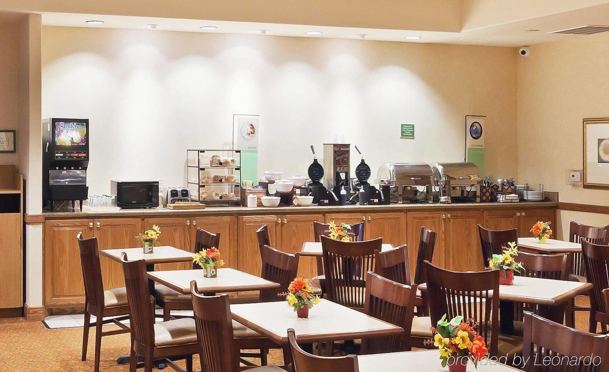 Red Roof Inn & Suites Midland Restaurant bilde